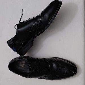 Bostonian Men's Size 10 M Leather Wingtip Oxford with Goodyear Soles